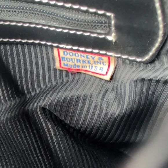 Dooney & Bourke Black Leather Shoulder Bag - Picture 5 of 11